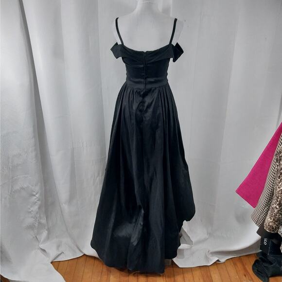 B. SMART! GLAM BLACK SATIN MOIRE HIGH LOW FULL LENGTH, FULL DRESS/GOWN! SZ 3/4 - Picture 5 of 11